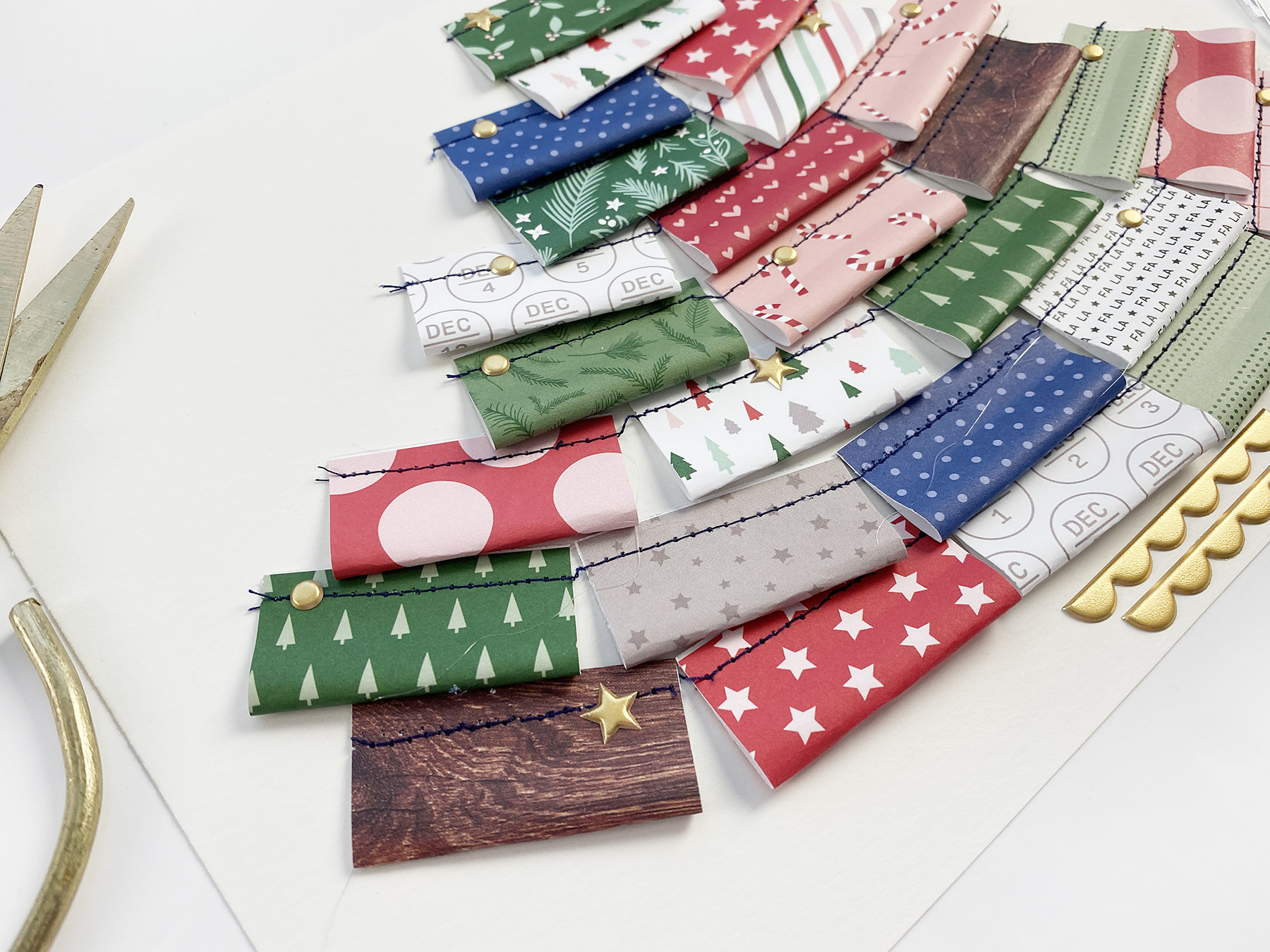 December Daily 2021 | Foundation Page ft Elle's Studio